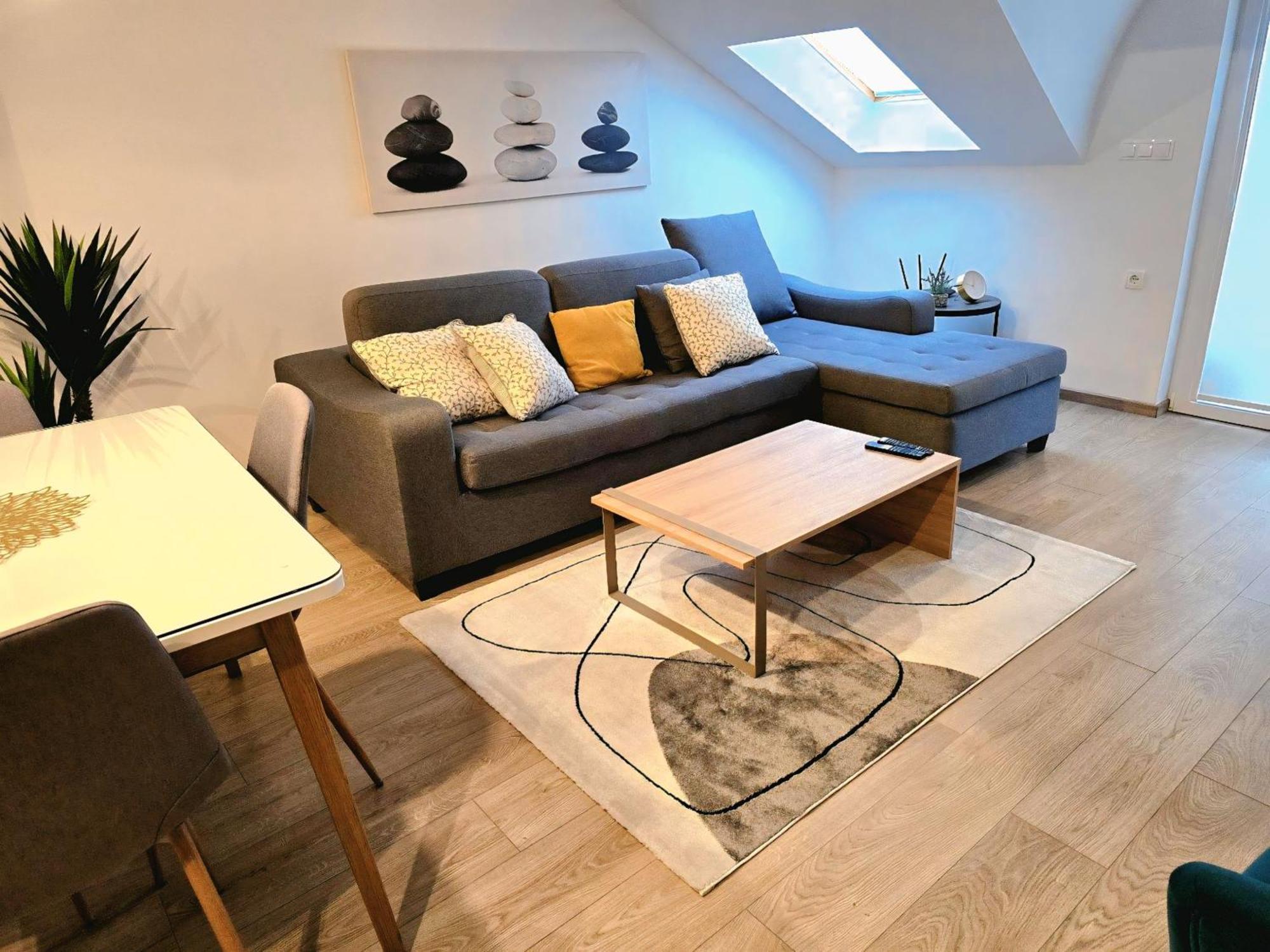 Apartma Center