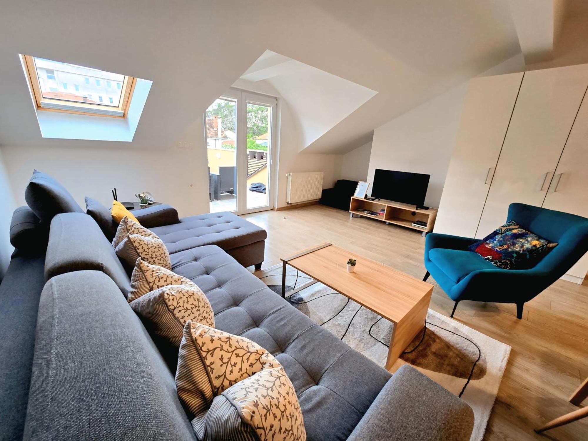 Center Apartma *