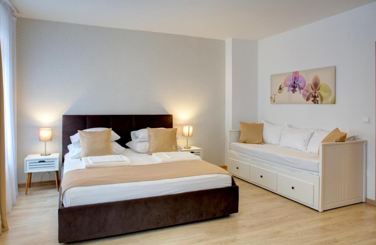 Apartma Center